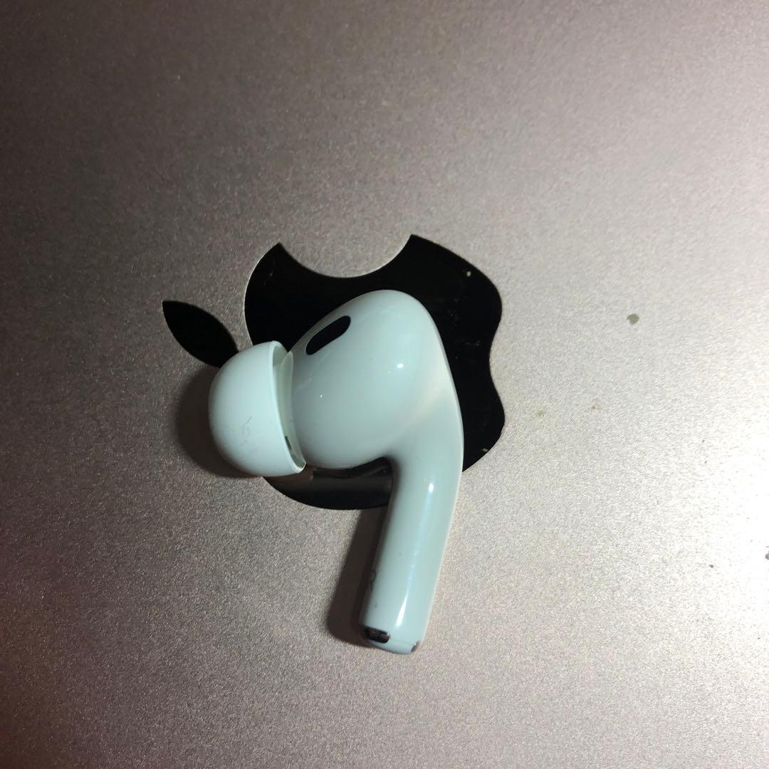 Apple AirPods Pro 第2世代　typeC 右耳　右　右側