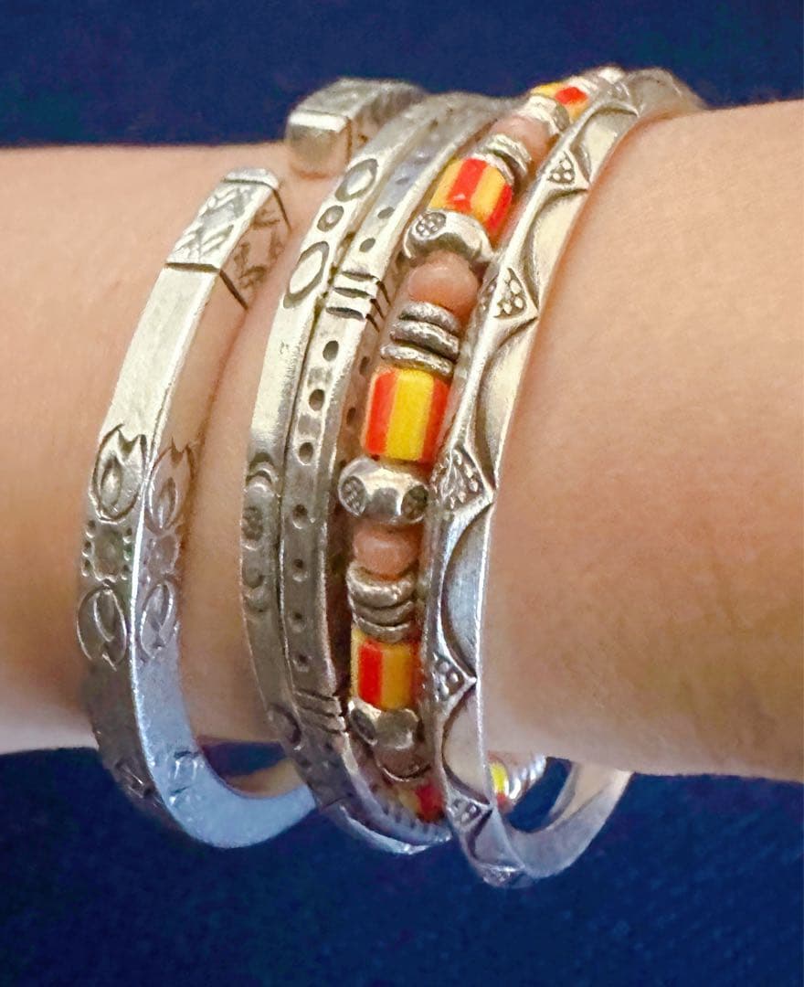 12カレン族、首長族、カレンシルバー、純銀、タイ　チャトチャックマーケット