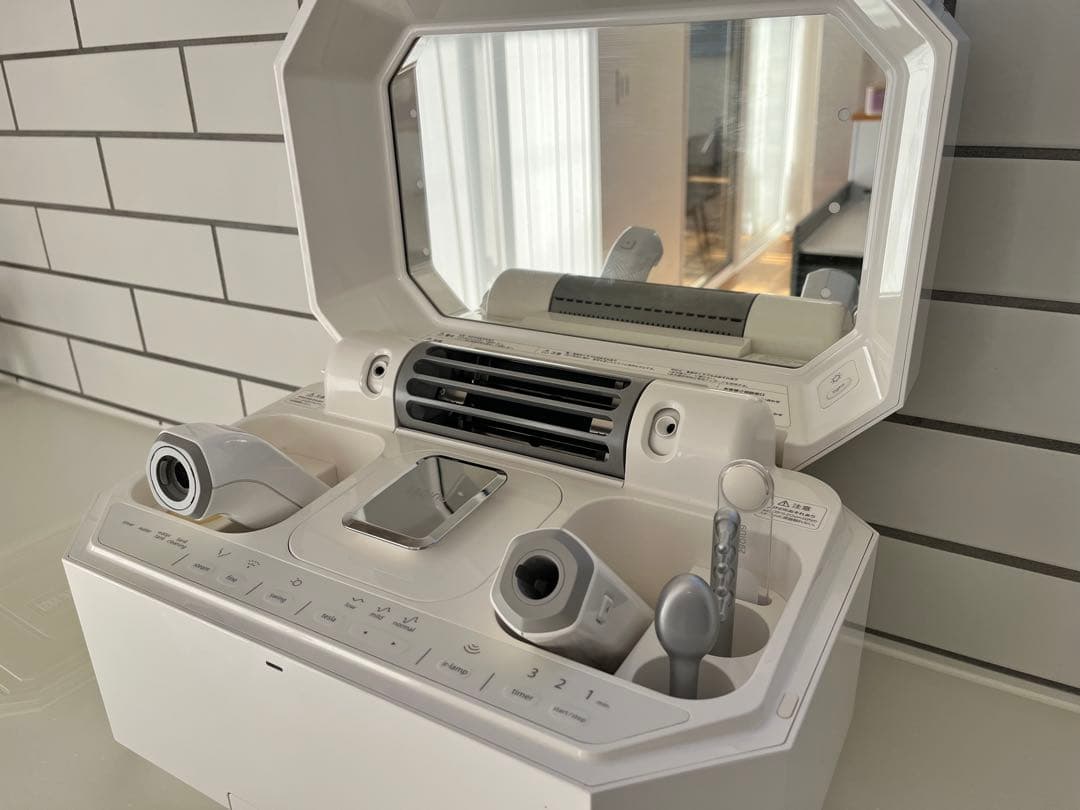 最終値下げ！サキナルルシェ美顔器LEDライト付き