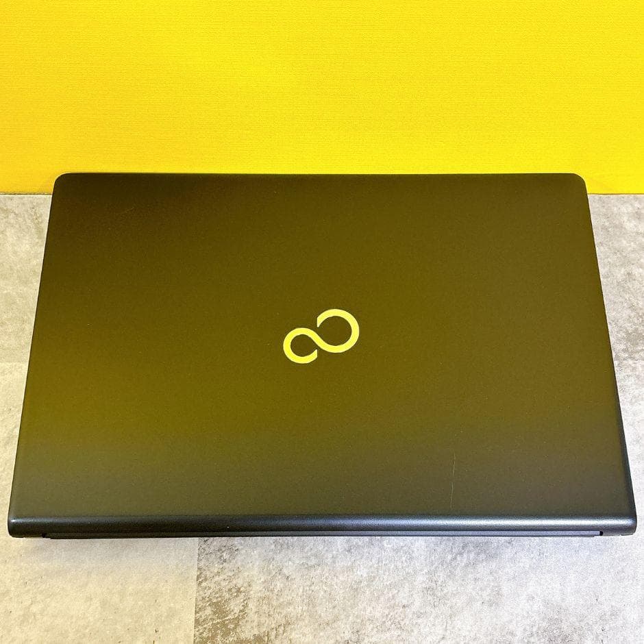 小型軽量❣ｉ5＆SSD搭載で快適✨カメラ付き フルHD 薄型 Windows11