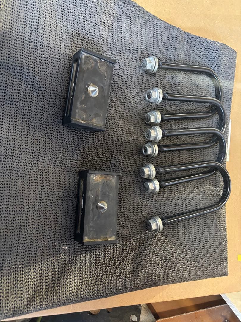 玄武　ハイエース200系ダウンブロックキット1.5インチ/-37.5ミリ