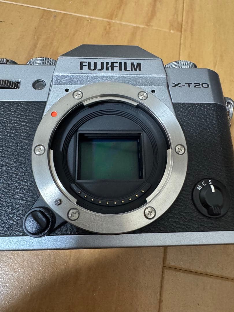 『美品』Fujifilm X-T20 ボディ シャッター約100枚