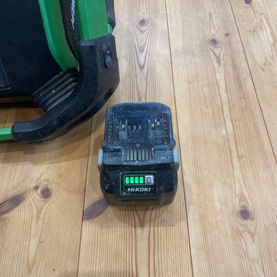 ハイコーキ❗️コードレスラジオUR18DSDL バッテリー一個付き‼️