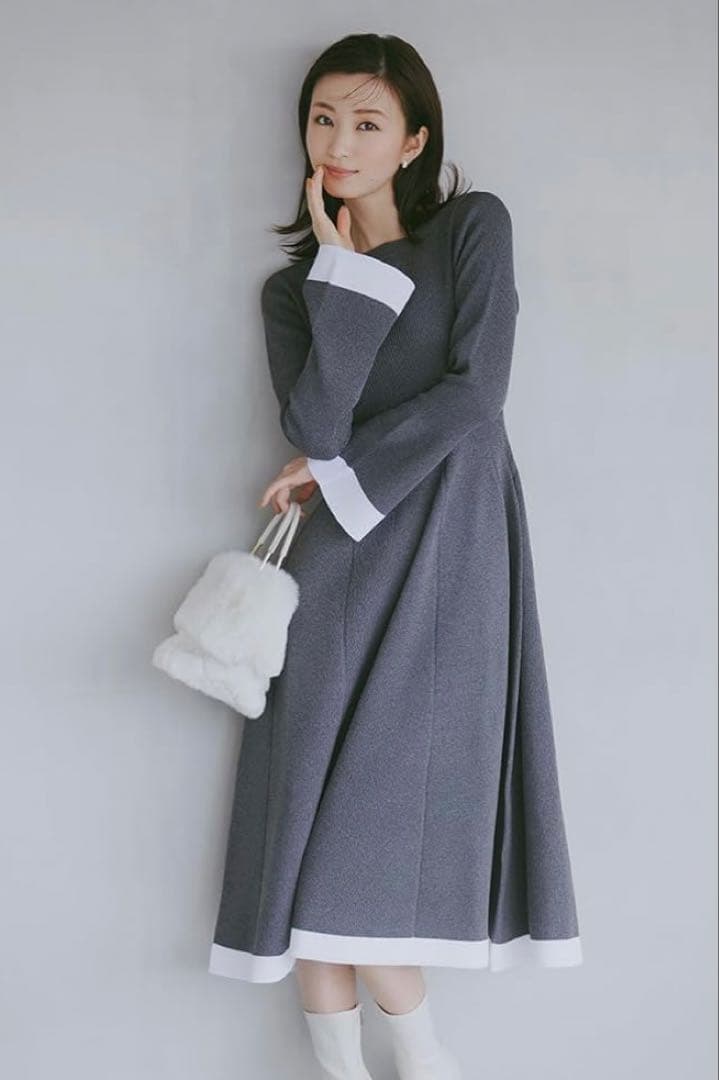 【新品未使用】CELFORD♪ベルスリーブホールガーメントワンピース GRY