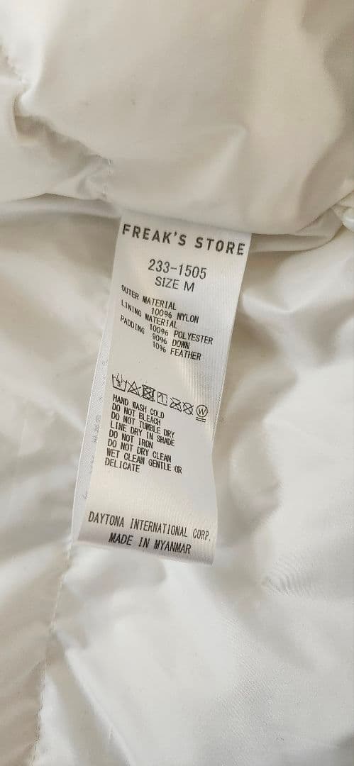 ぼく　新品未使用　+Phenix　ダウンジャケット