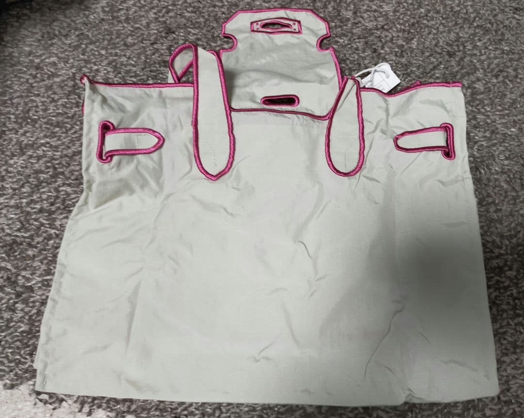 新品 ラクゼット × スヌーピー チャーム S ホワイト LA COUSETTE