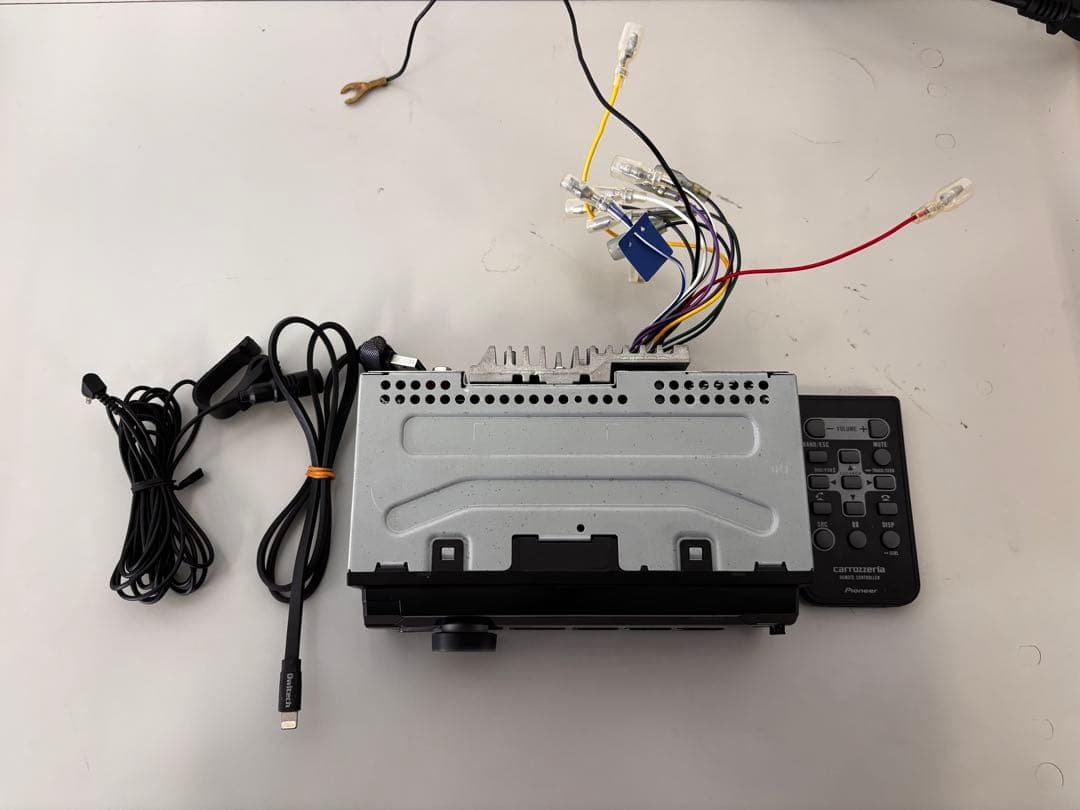 Pioneer MVH-5600 カーオーディオデッキ