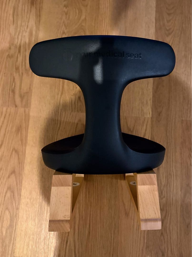 アーユルチェア　ayur-chair　あぐら椅子　座椅子　姿勢サポート　骨盤矯正