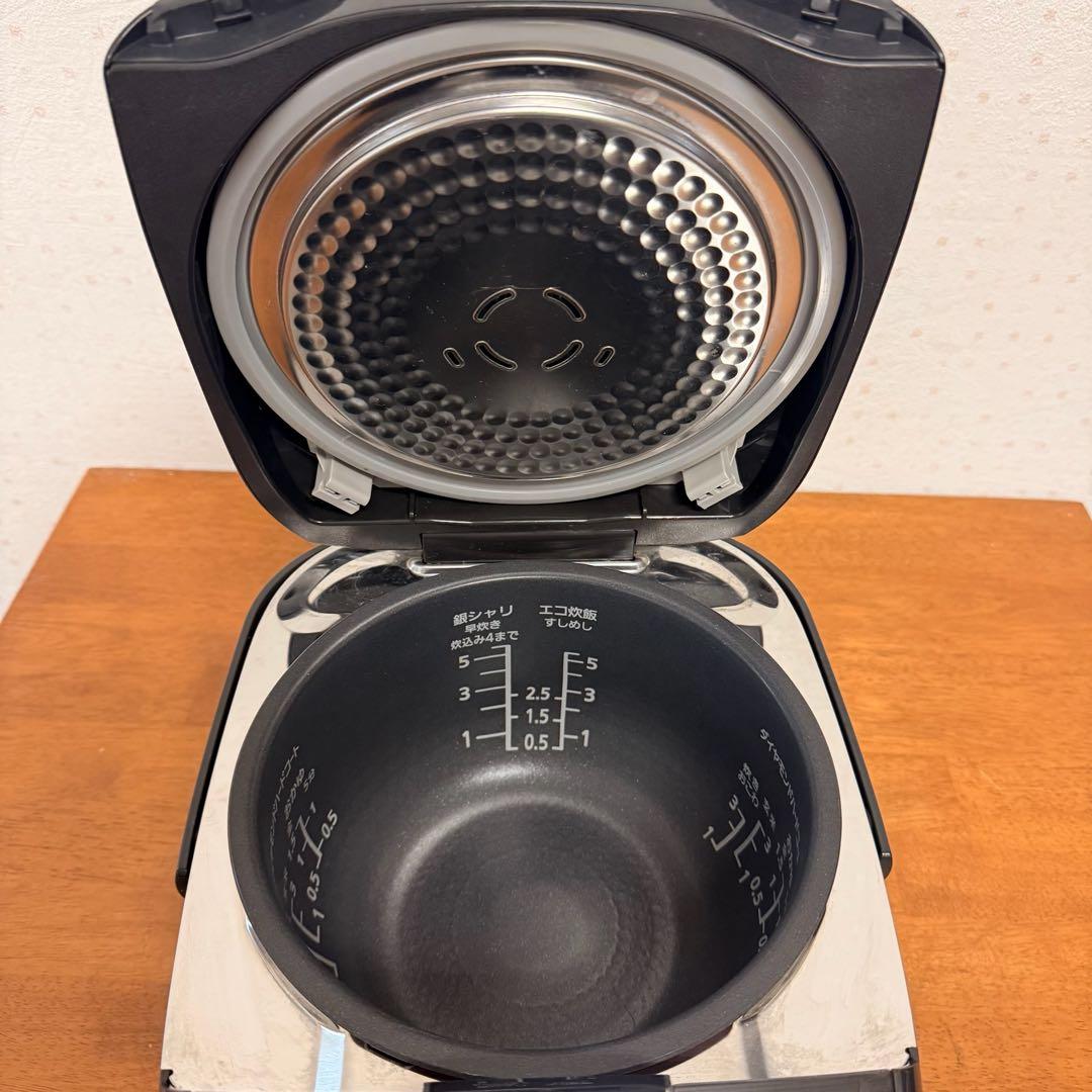 ● 美品 パナソニック IH炊飯器 SR-FX108Y 5.5合炊き