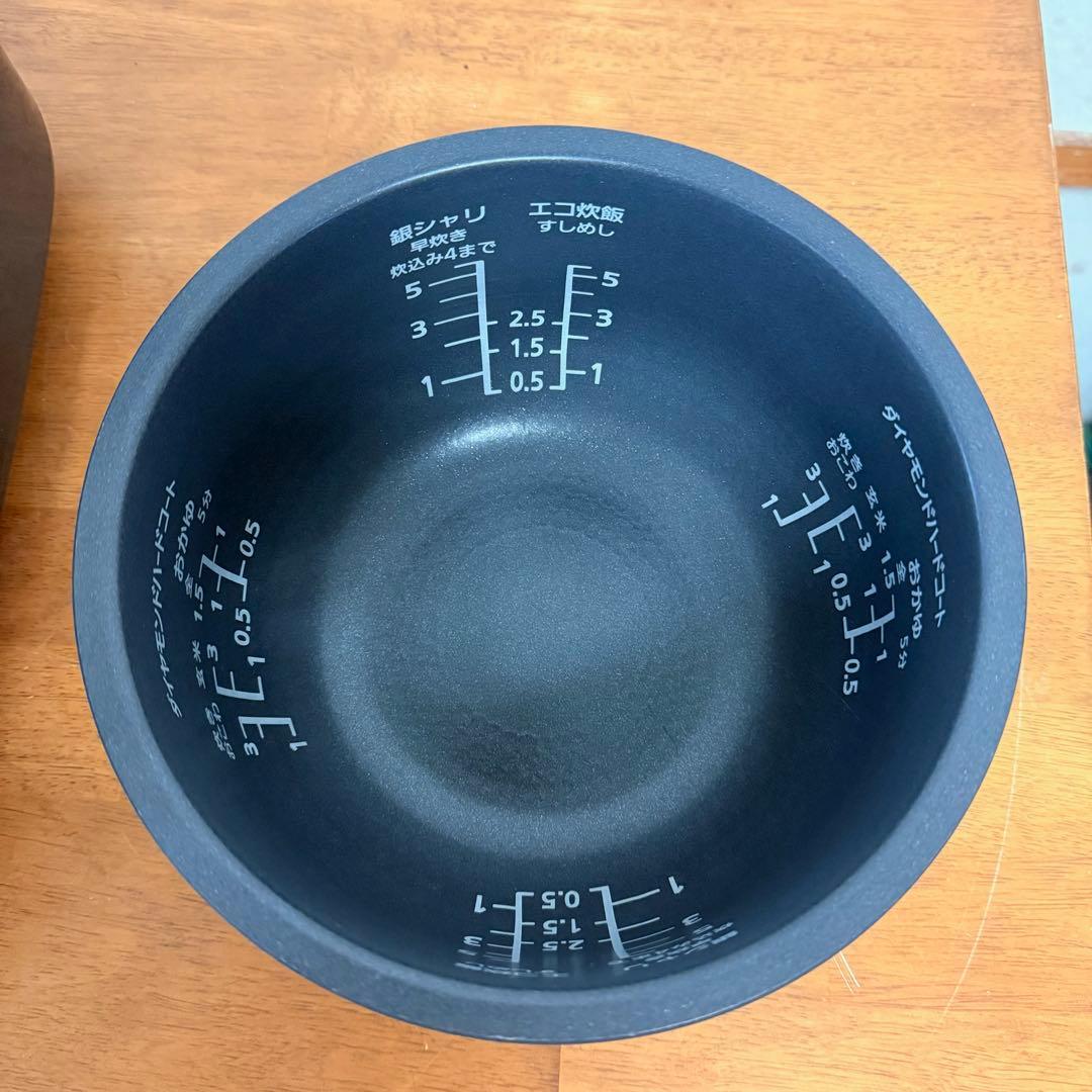 ● 美品 パナソニック IH炊飯器 SR-FX108Y 5.5合炊き