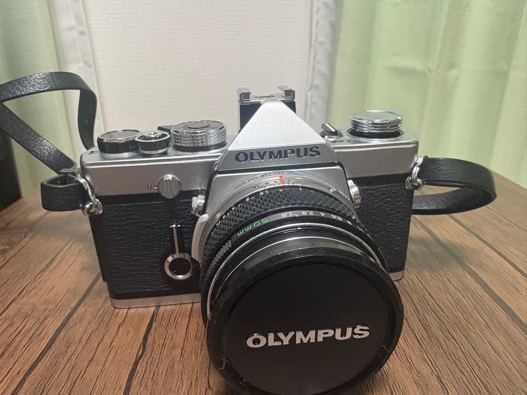 OLYMPUS オリンパス OM-1 シルバー
