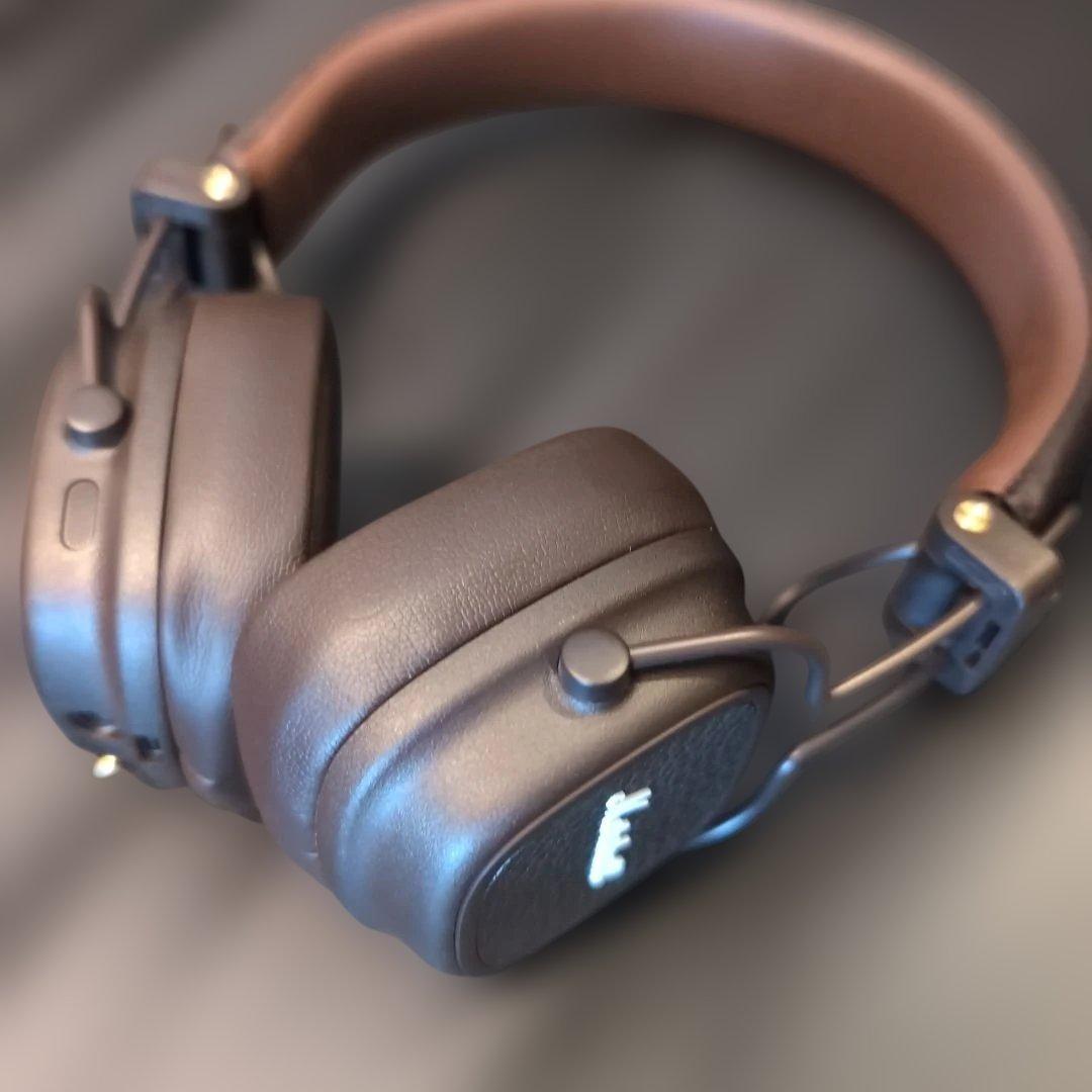 Marshall ワイヤレスオンイヤーヘッドホン Major V ブラウン