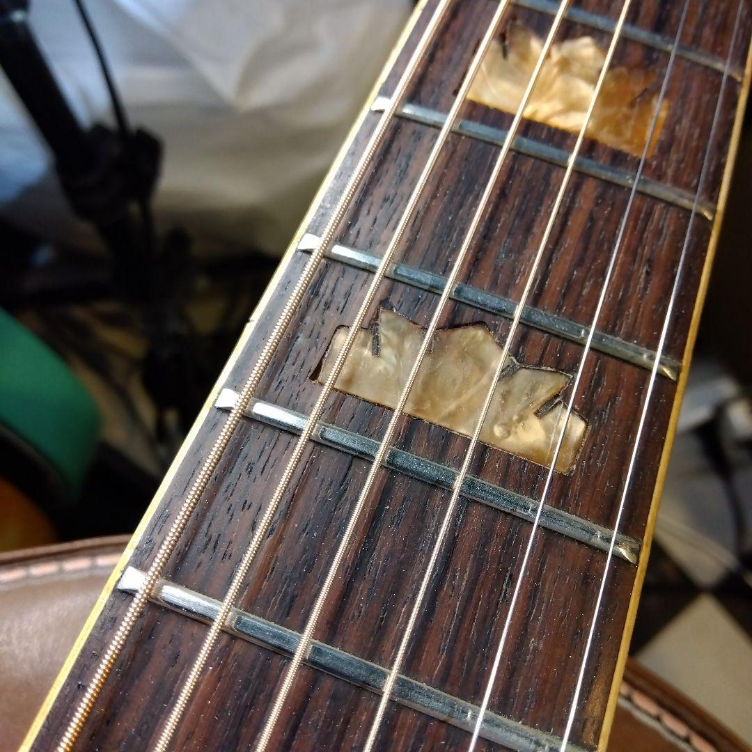 アコースティックギター …j-200タイプ。Morales