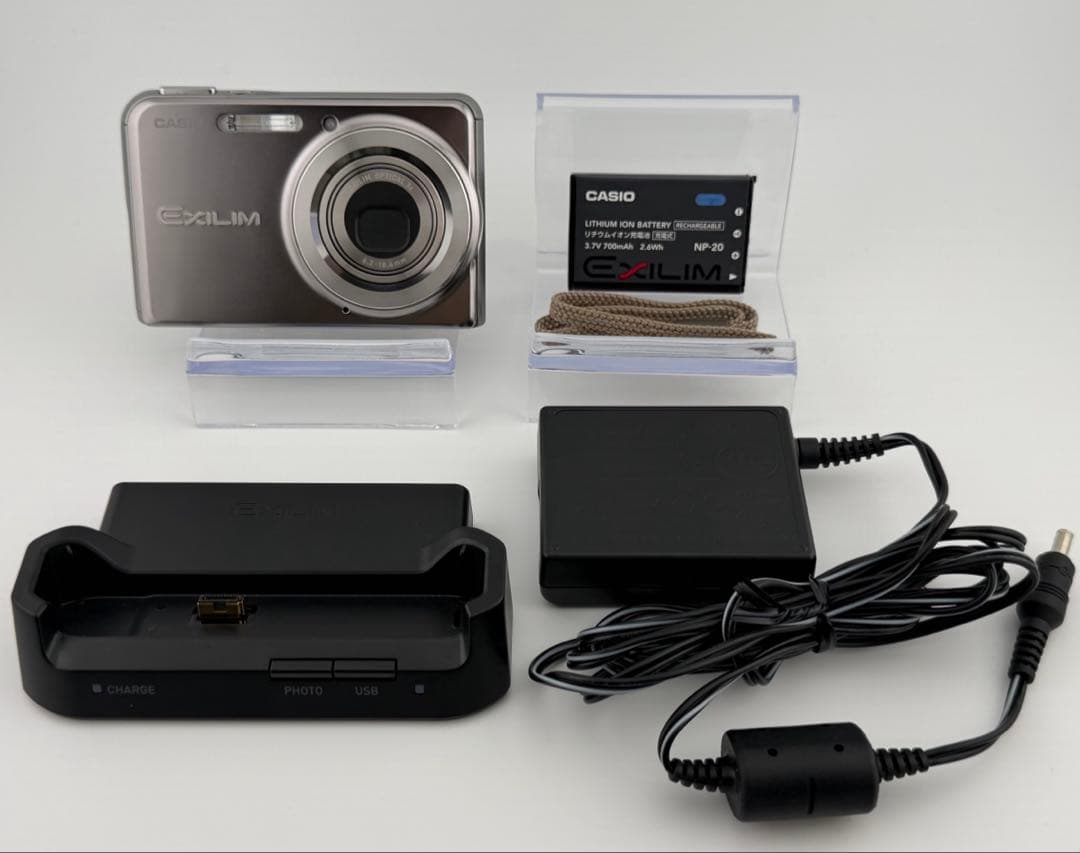 【希少】【美品】CASIO EXILIM EX-S770 デジタルカメラ