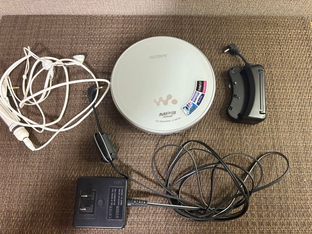 ポータブルプレーヤー SONY CD WALKMAN D-NE730
