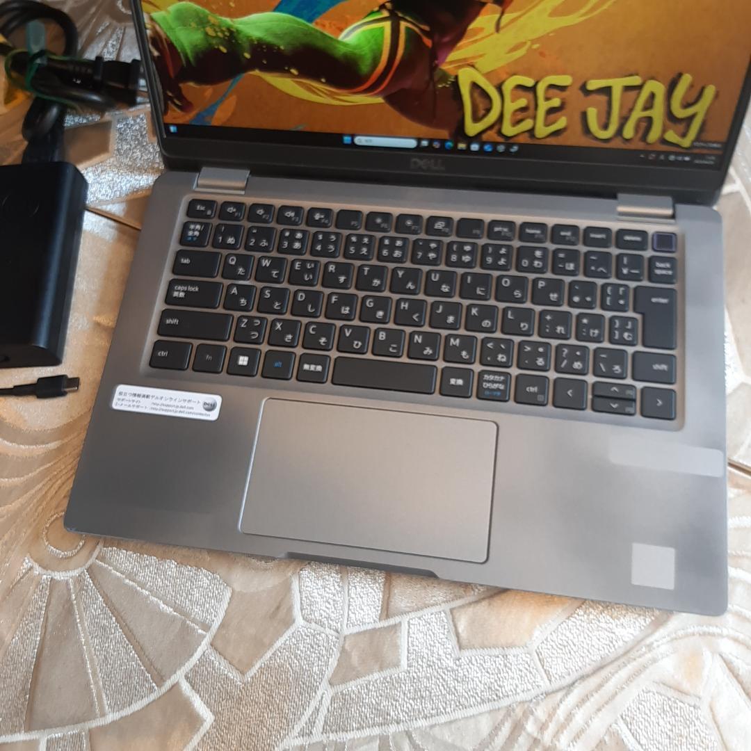 13インチ・5320 DELL 11世代 i5 256G 1920x1080