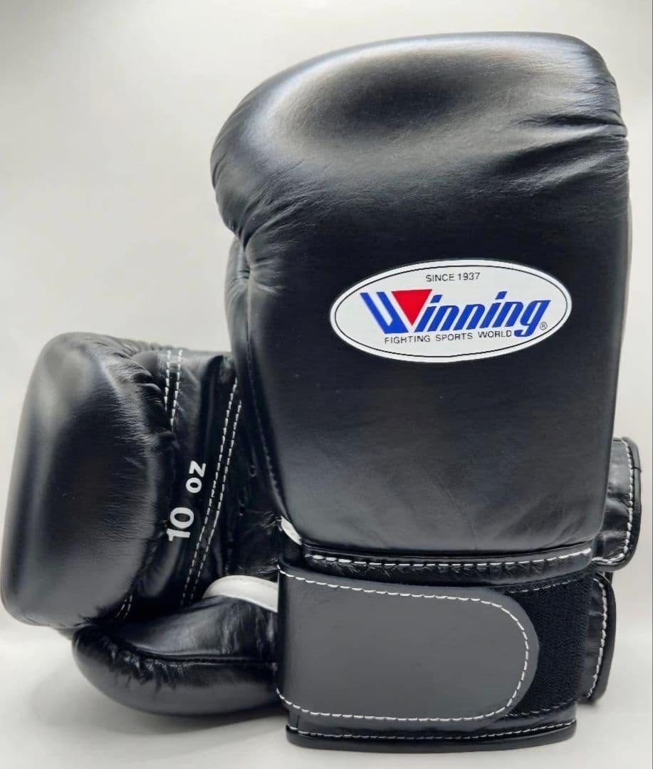 Winning グローブ 10オンス ブラック