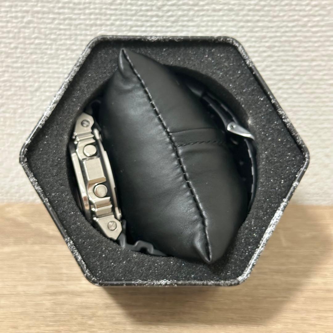 G-SHOCK GM-5600U-1JF デジタル 腕時計 シルバー