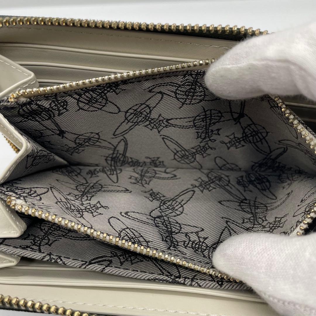 茶々丸様ヴィヴィアンウエストウッド　オーブ　ラウンドファスナー　長財布　w6