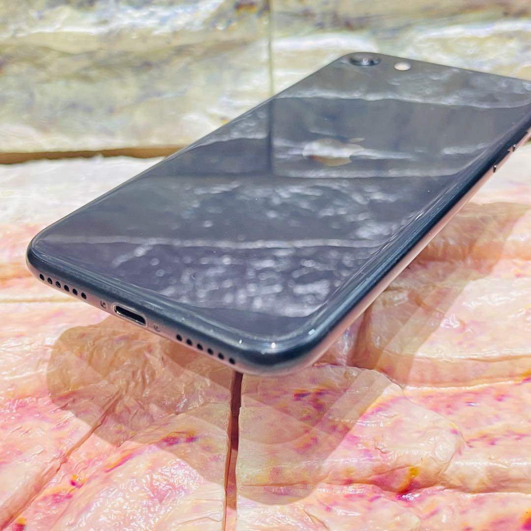 SIMフリー iPhoneSE2 128GB ブラック 新品電池