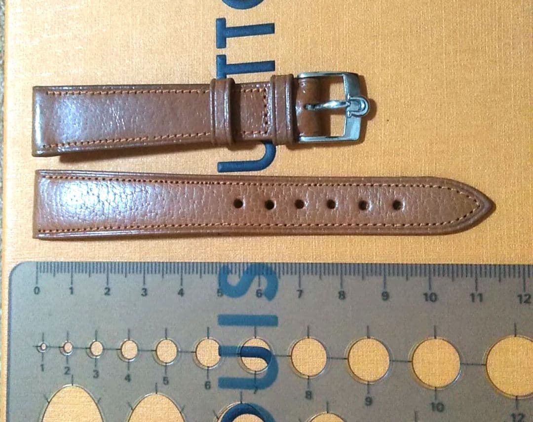 未使用 OMEGA純正　オメガ レザーベルト　やや濃いブラウン 17mm