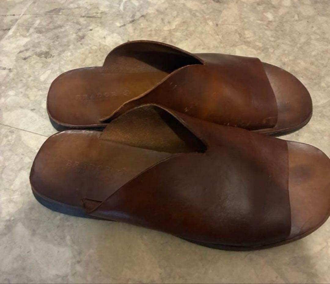 BRADOR SIGAROサイズ42