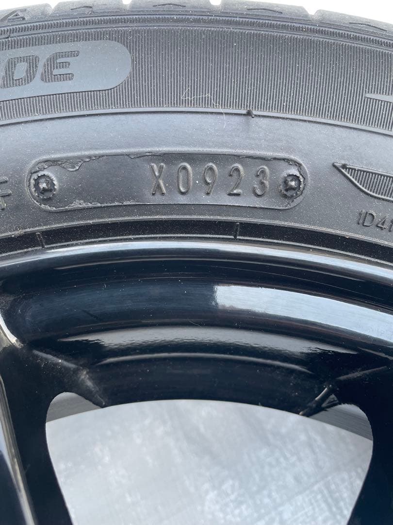 美品深溝23年 ダンロップ155/65R13 ［タイヤホイールセット］黒ホイール