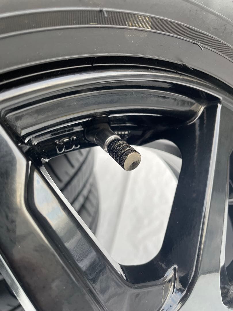 美品深溝23年 ダンロップ155/65R13 ［タイヤホイールセット］黒ホイール