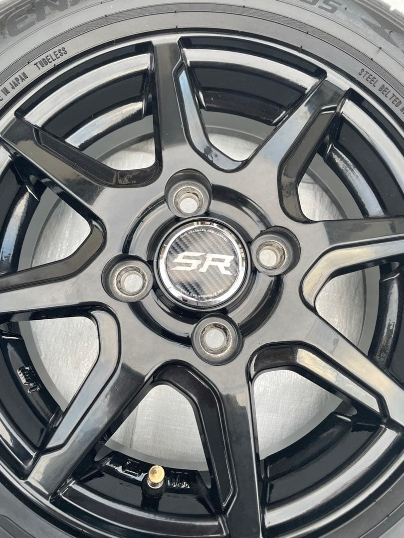 美品深溝23年 ダンロップ155/65R13 ［タイヤホイールセット］黒ホイール