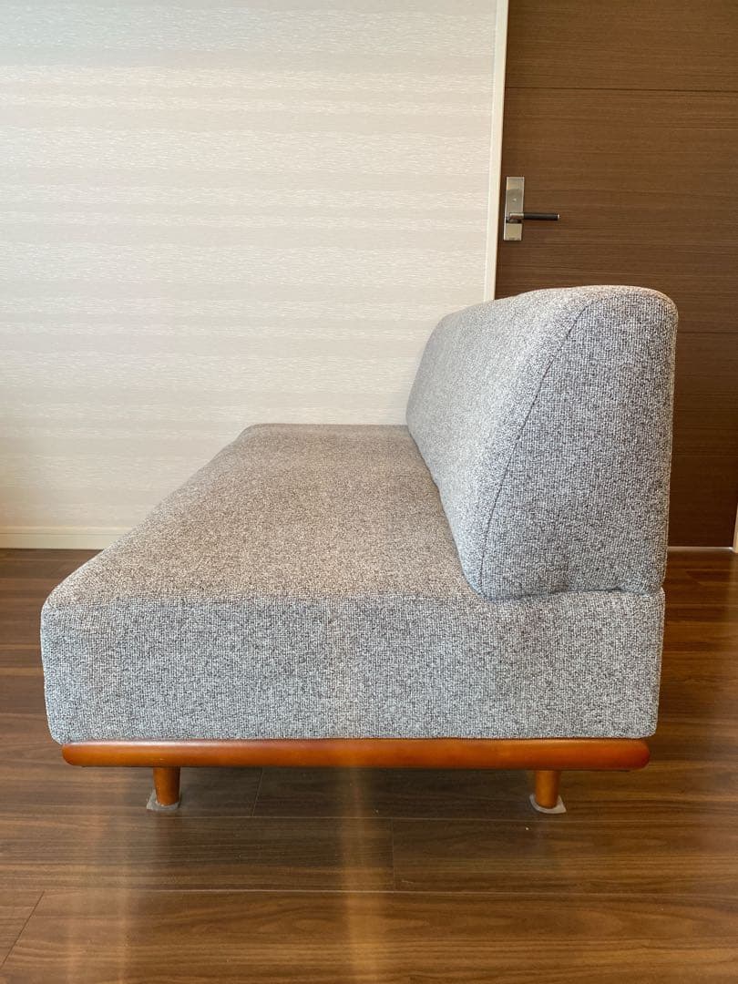 ノーチェ NOCE ソファ8105 (2.5人用ソファ, アイボリー）