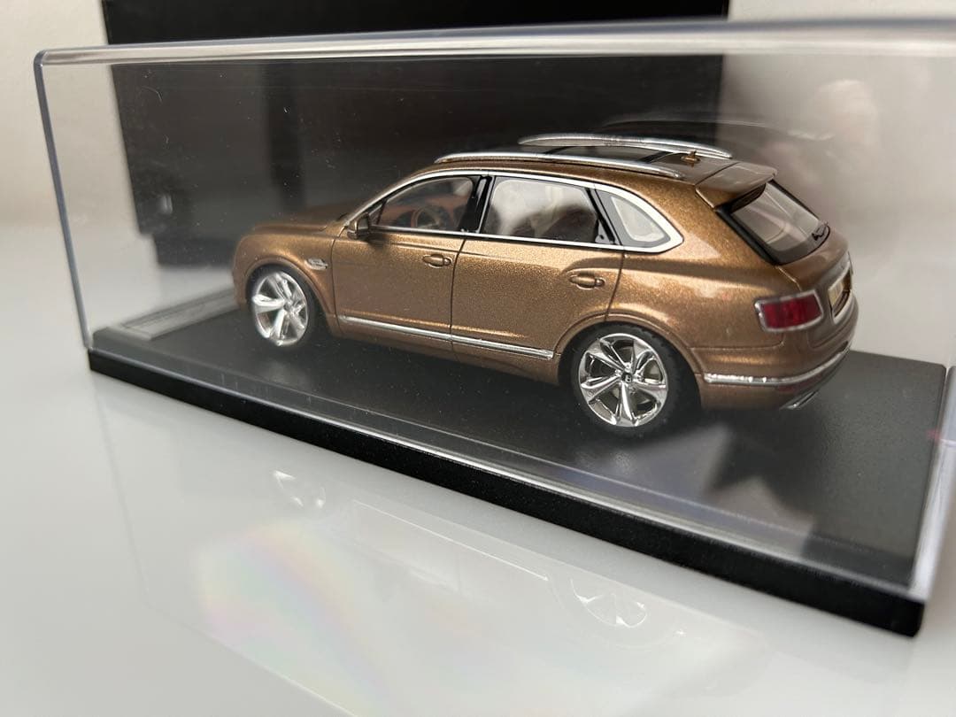 希少　ベントレー　Bentley 1/43 スケール ミニカー