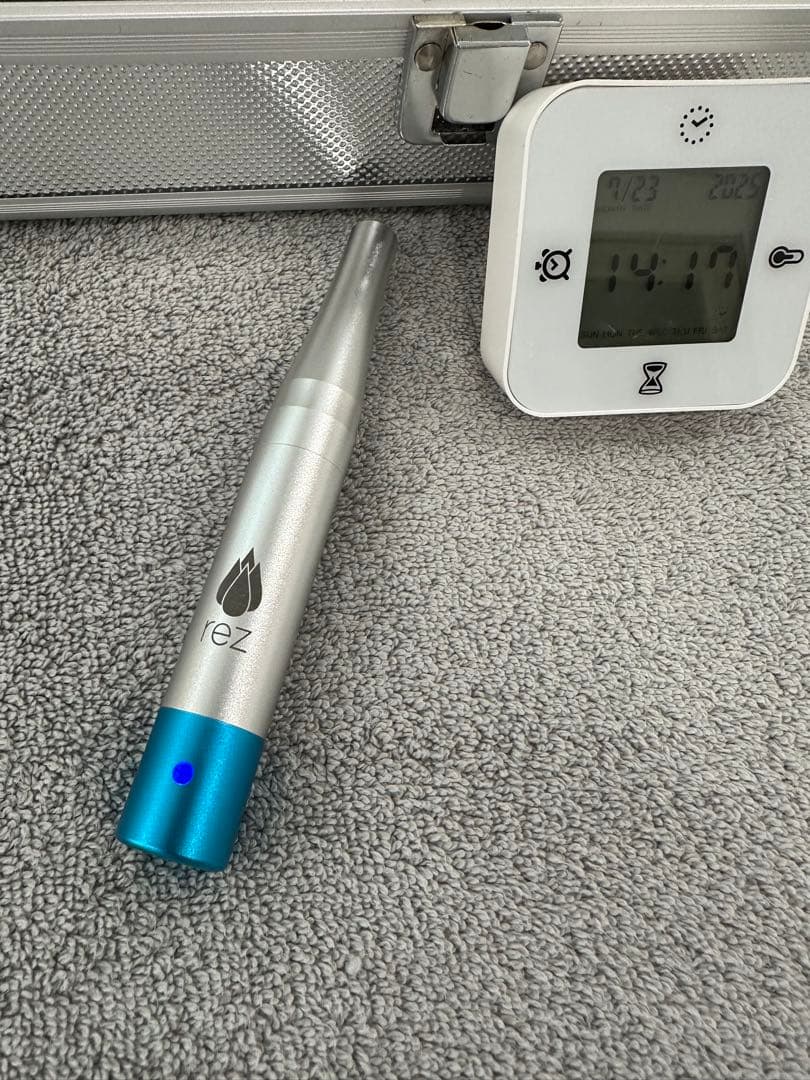 rezenerate 美顔器 アルミケース付き