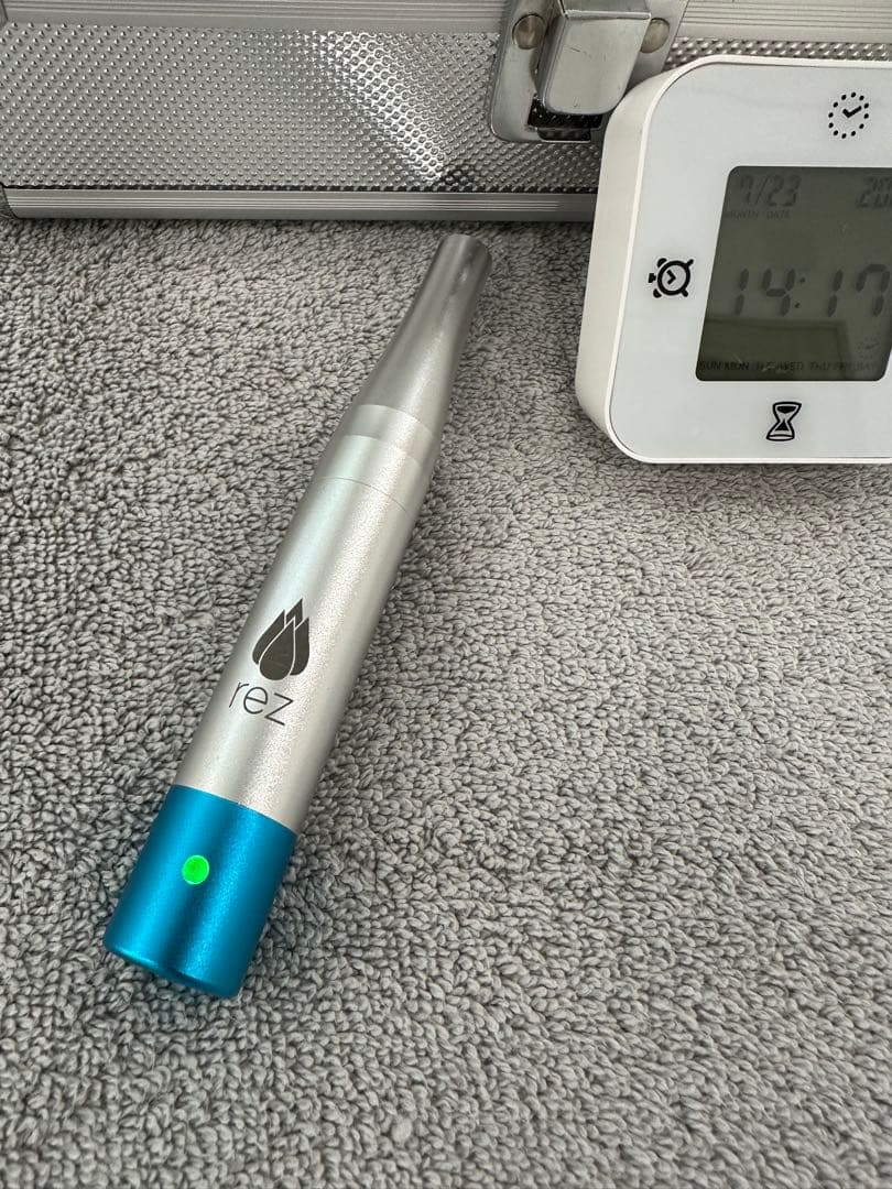 rezenerate 美顔器 アルミケース付き