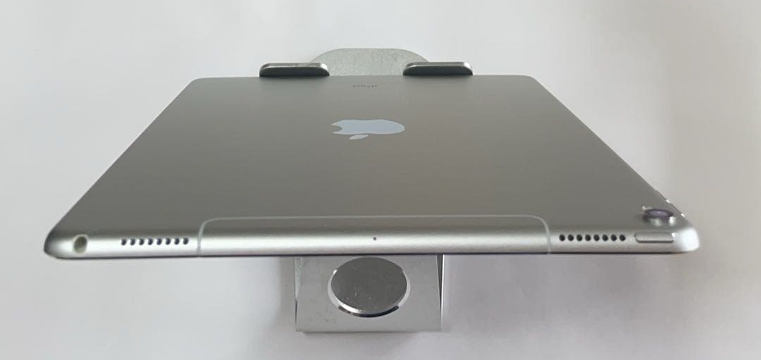 美品IPad Pro 10.5 WiFi + Cellula 64GB シルバー