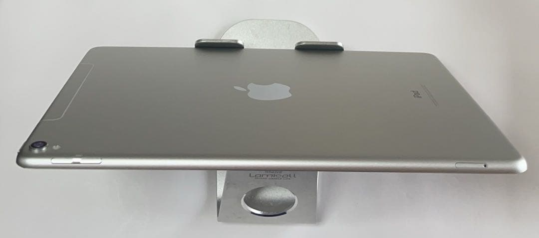 美品IPad Pro 10.5 WiFi + Cellula 64GB シルバー