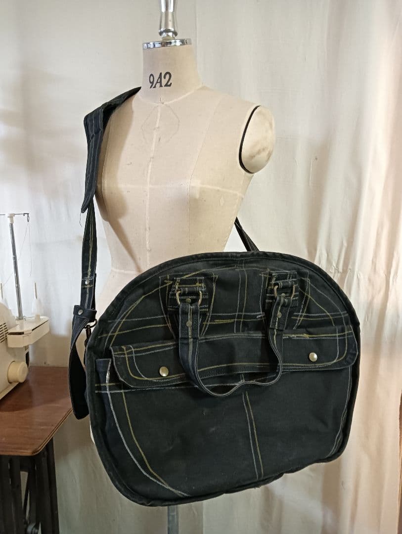 Christopher Nemeth　クリストファーネメス黒の丸型ドラムバッグ