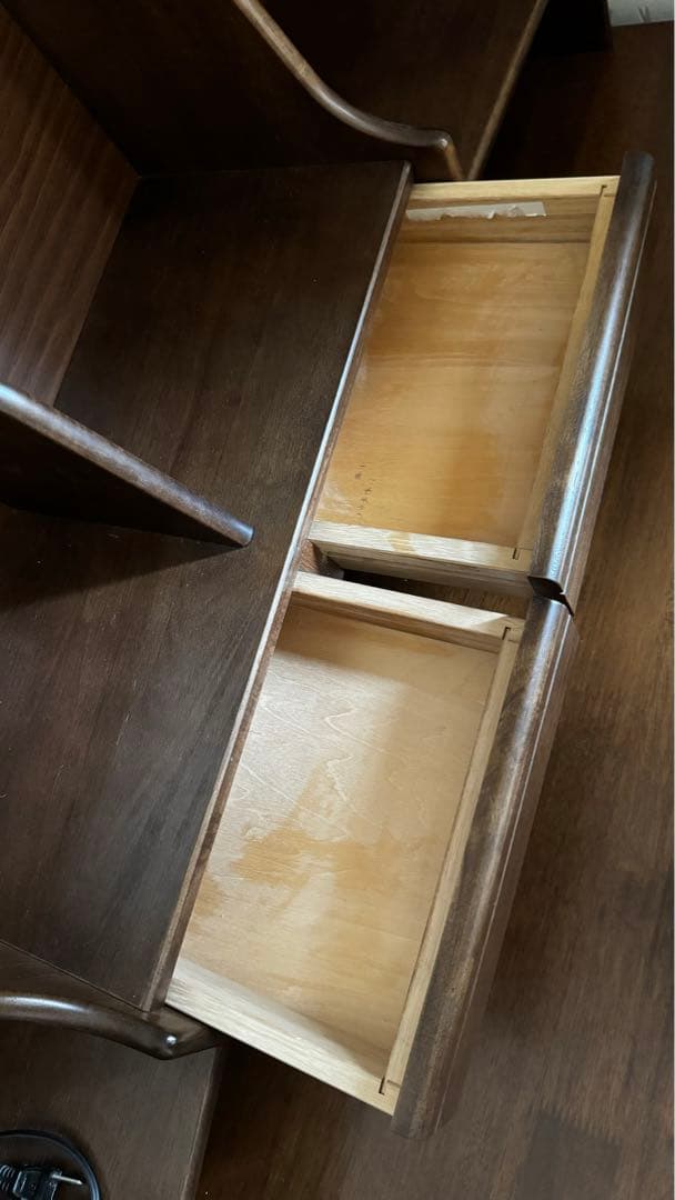 5/23まで　カリモク学習机