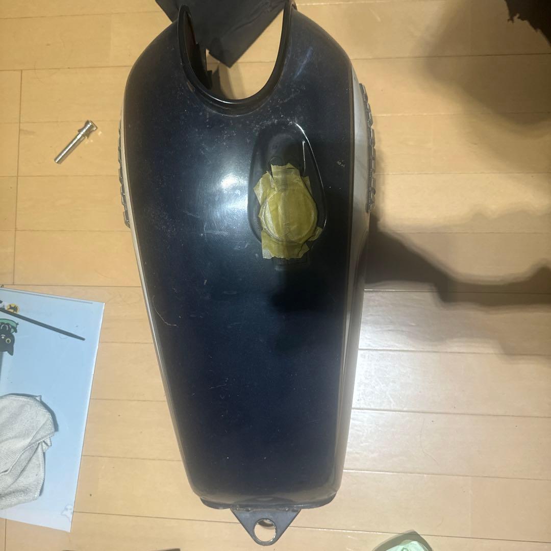 YAMAHA SR400初期型タンク