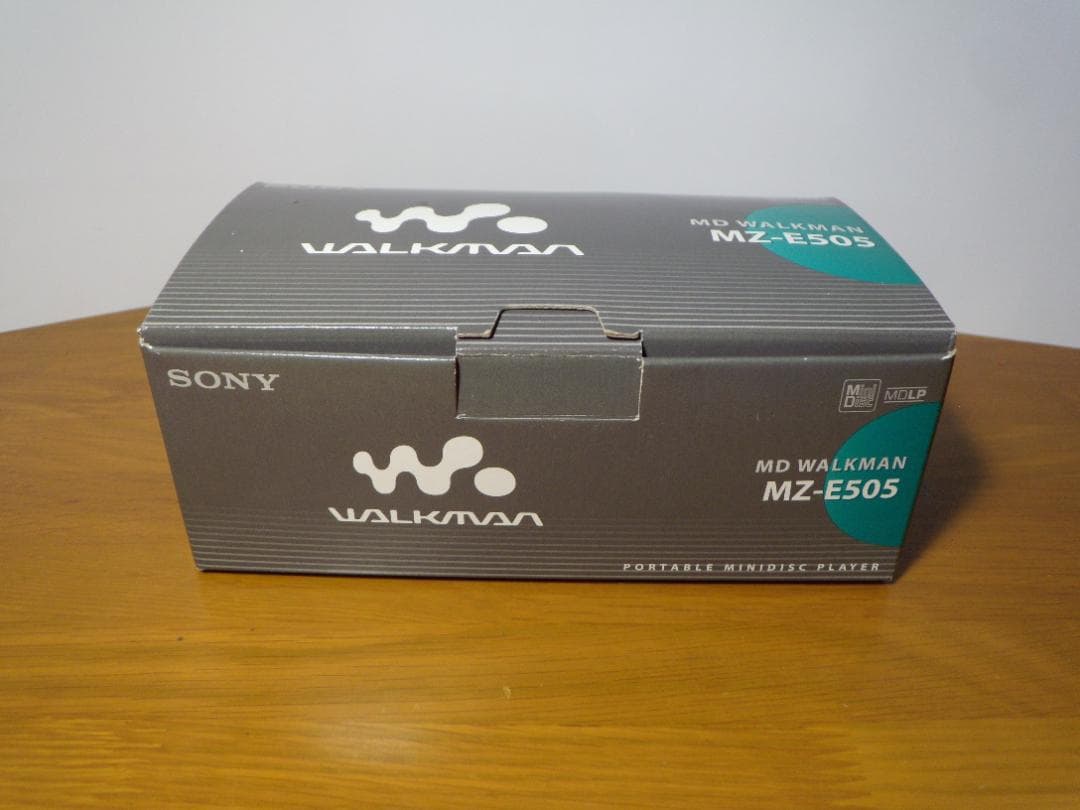 希少・貴重・レア・未使用 SONY ポータブルMDプレーヤー MZ-E505