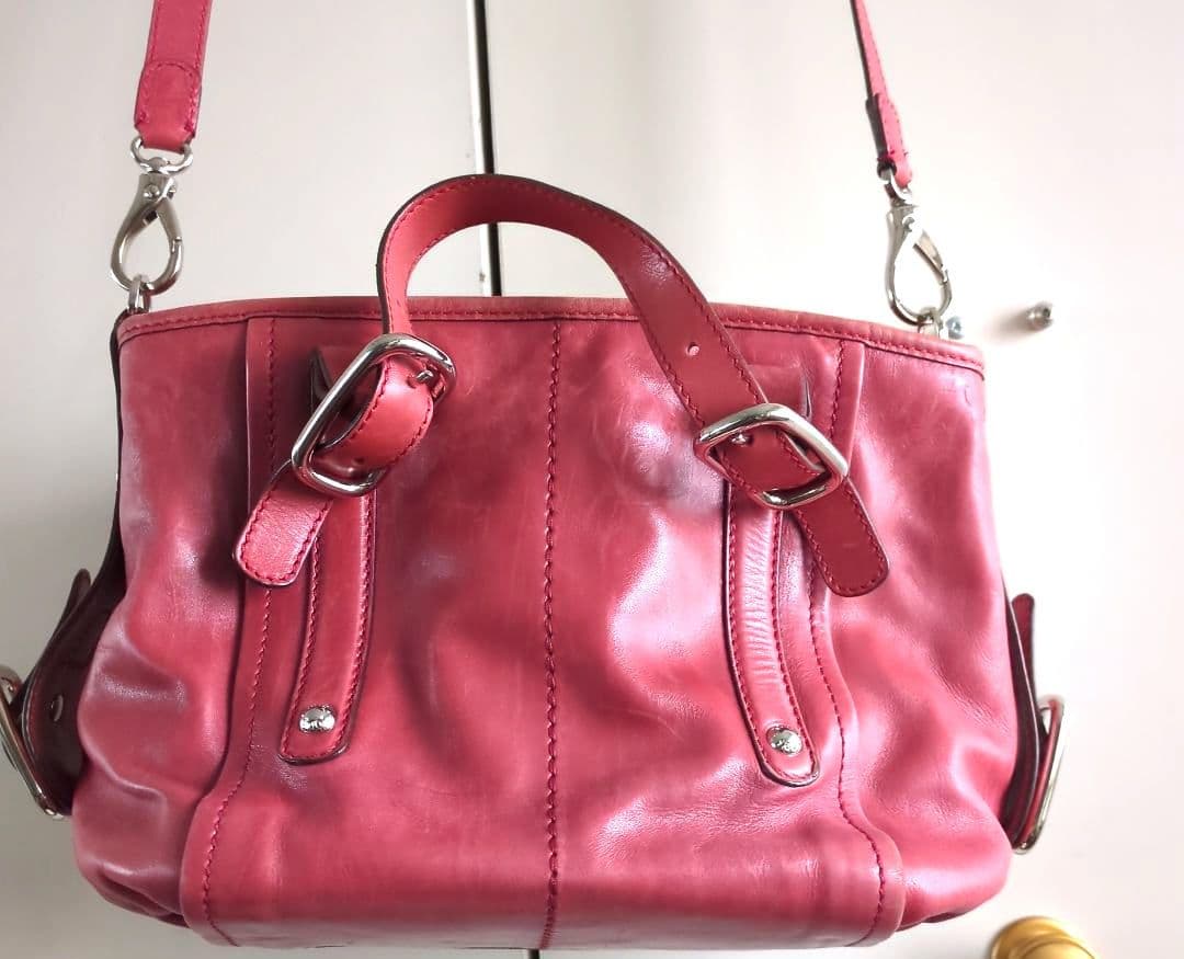 TOD's　トッズ　ピンク　バッグ　ハンドバッグ　ショルダーバッグ　本革　レザー