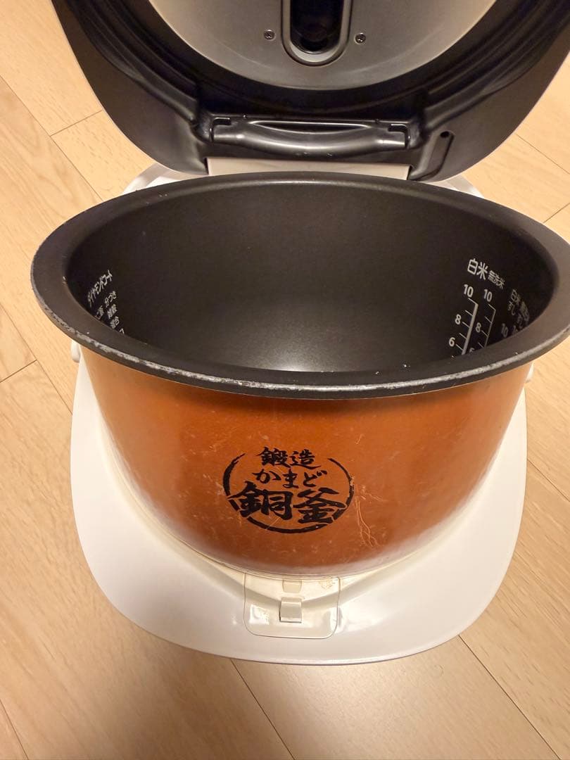 TOSHIBA IH炊飯器 RC-１８VRP ホワイト【中古】