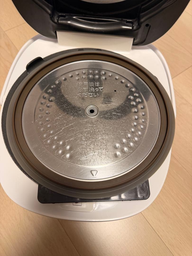 TOSHIBA IH炊飯器 RC-１８VRP ホワイト【中古】