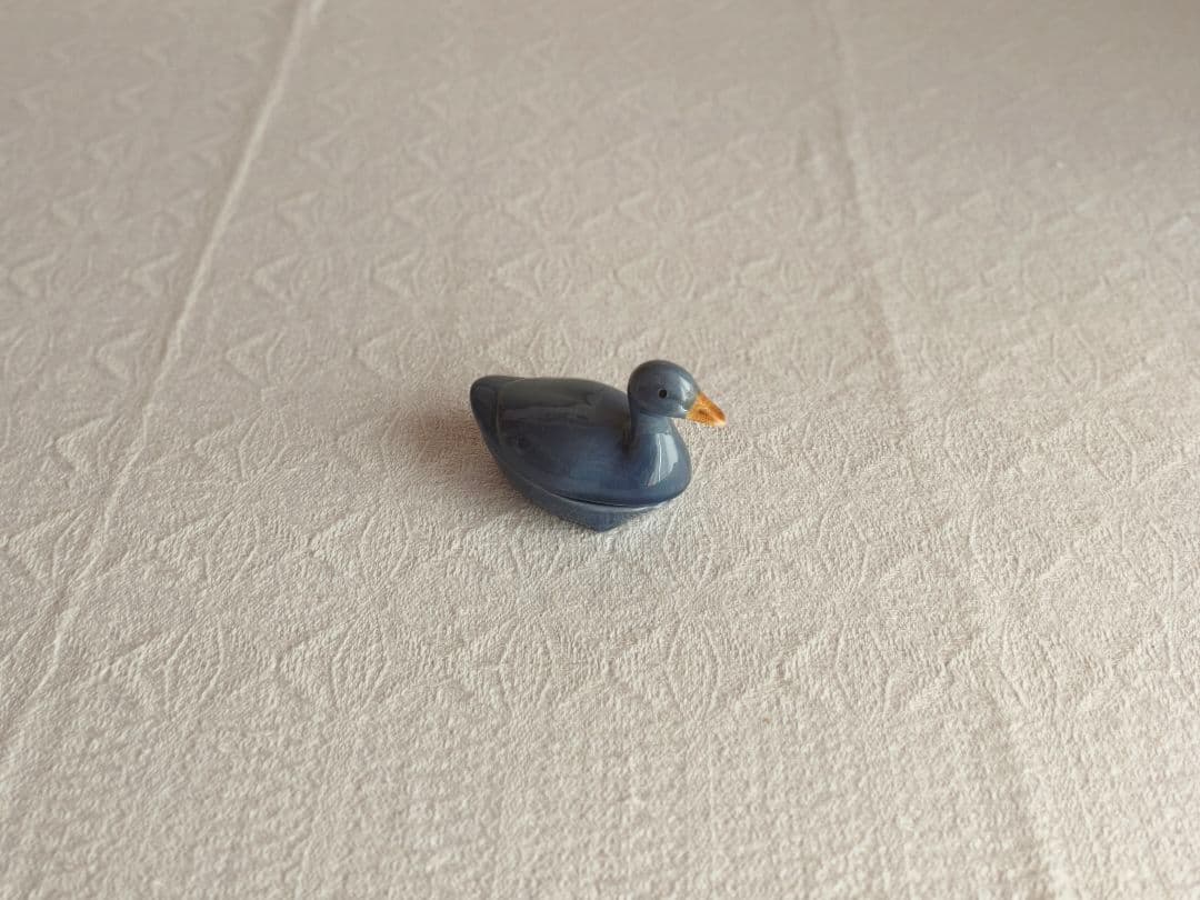 * vintage pot ୨୧ * 蒼い鳥の mini テリーヌポット