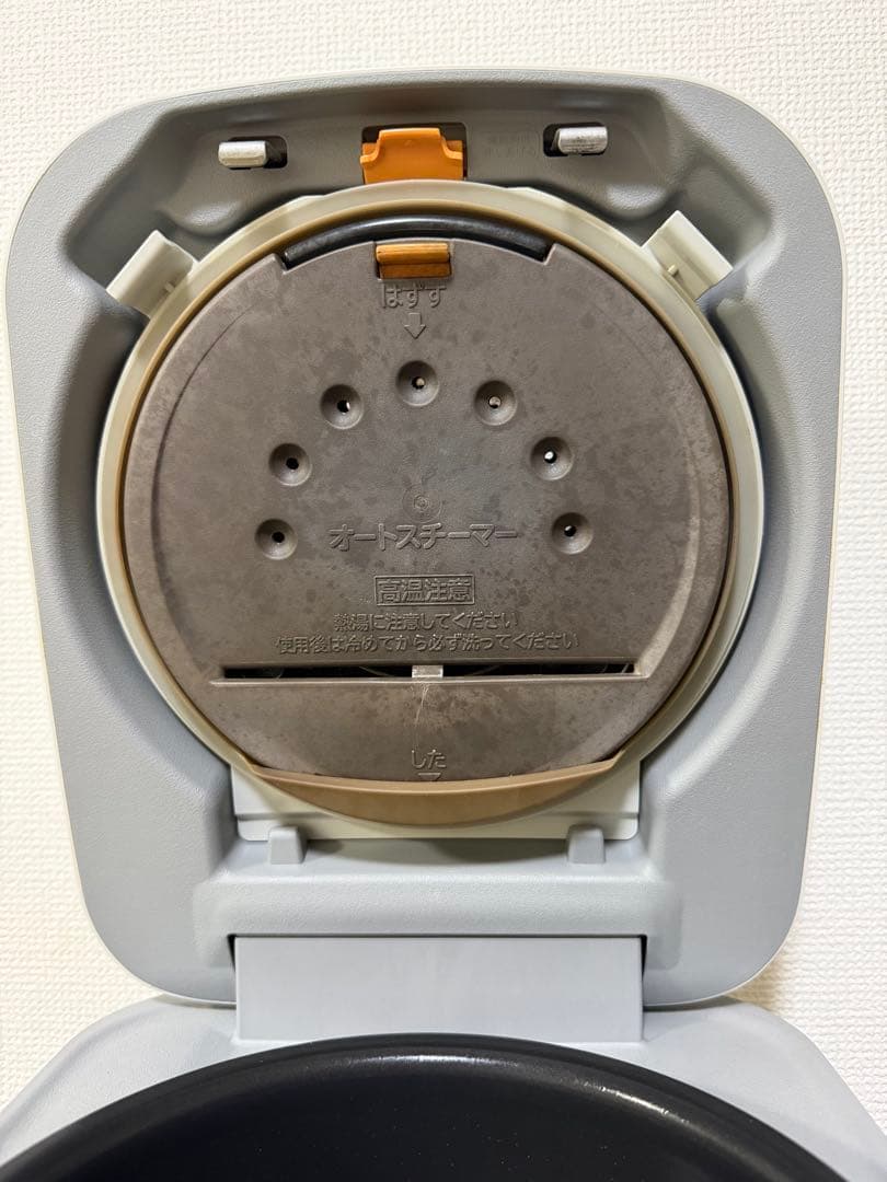 HITACHI 炊飯器 2022年製 RZ-V100DM