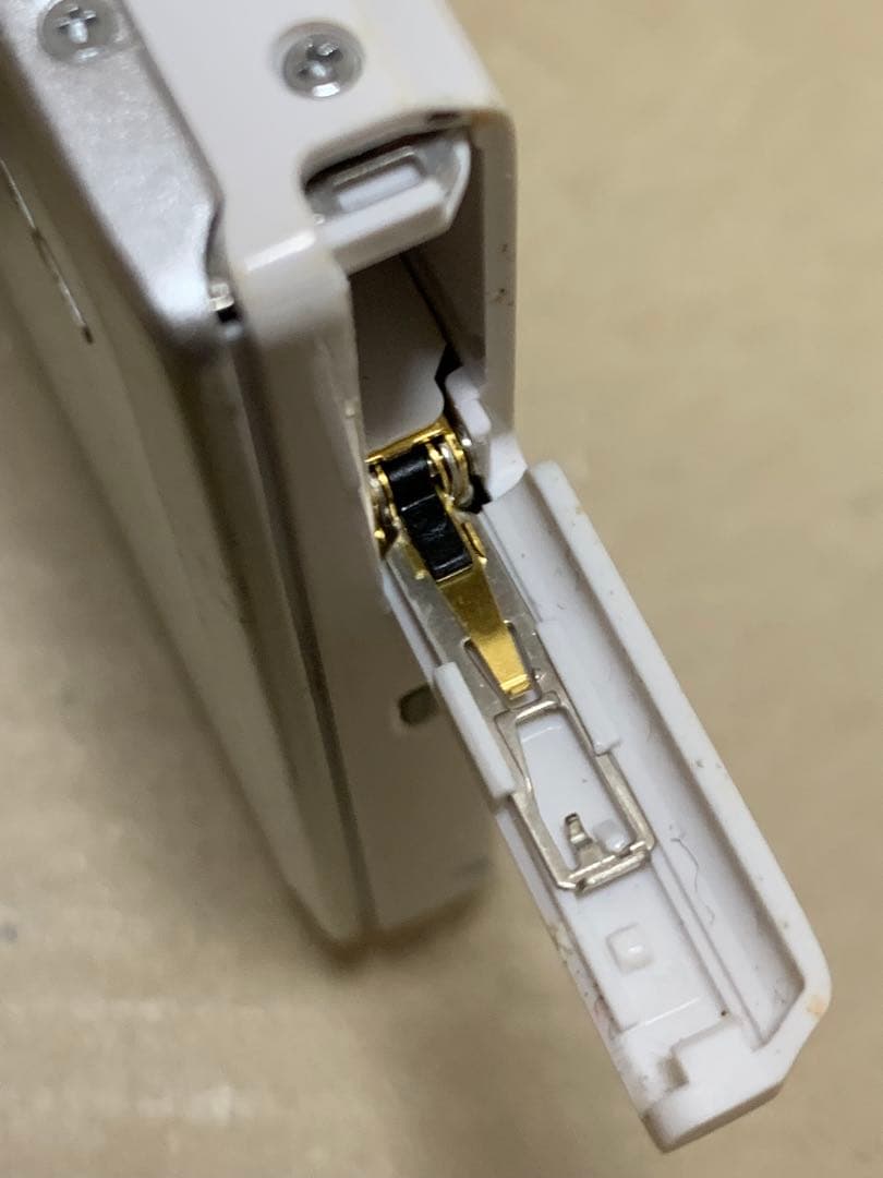 SHARP MD-DS33 ポータブルMDプレーヤー　中古品