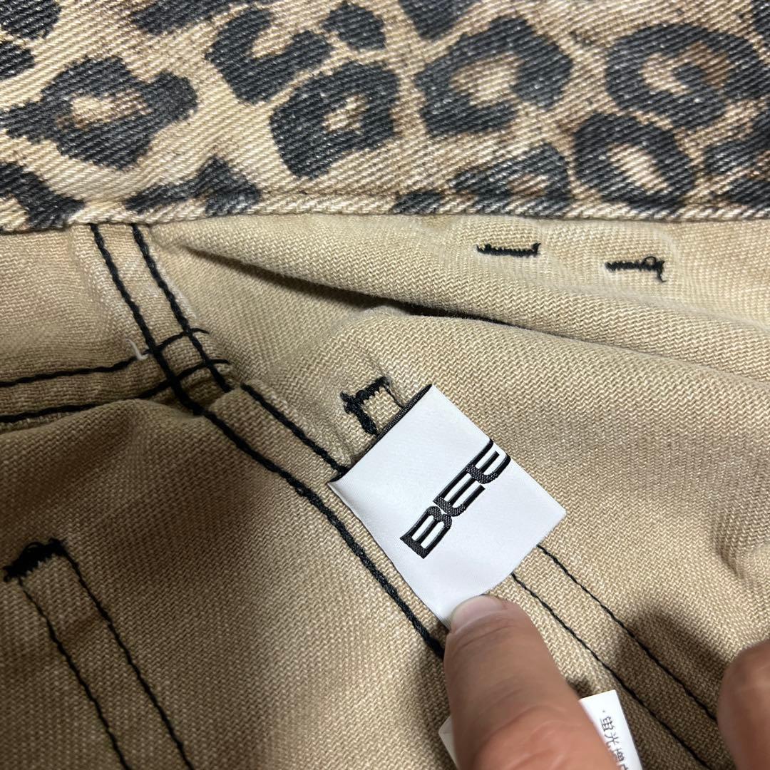 パンツ BEEDEN LEOPARD PRINT WIDE STRAIGHT PANTS