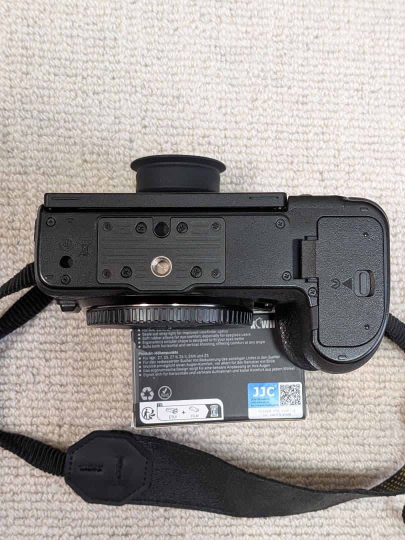 Nikon Z 6　ボディ　アクセサリー付き