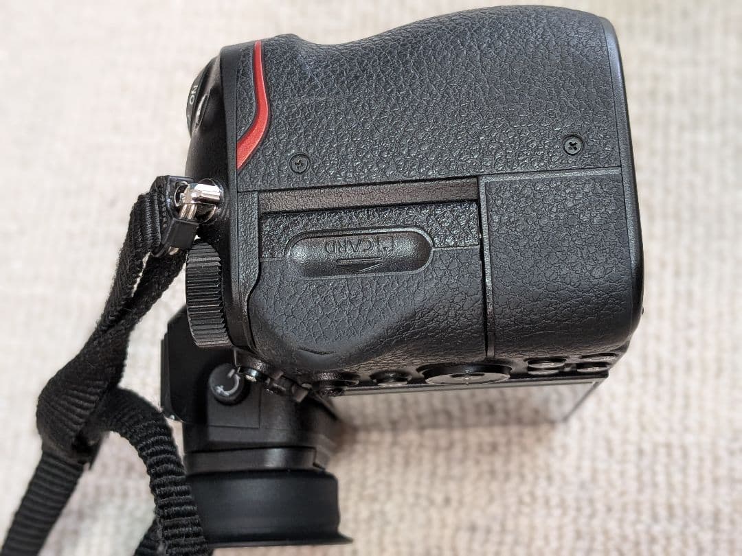 Nikon Z 6　ボディ　アクセサリー付き