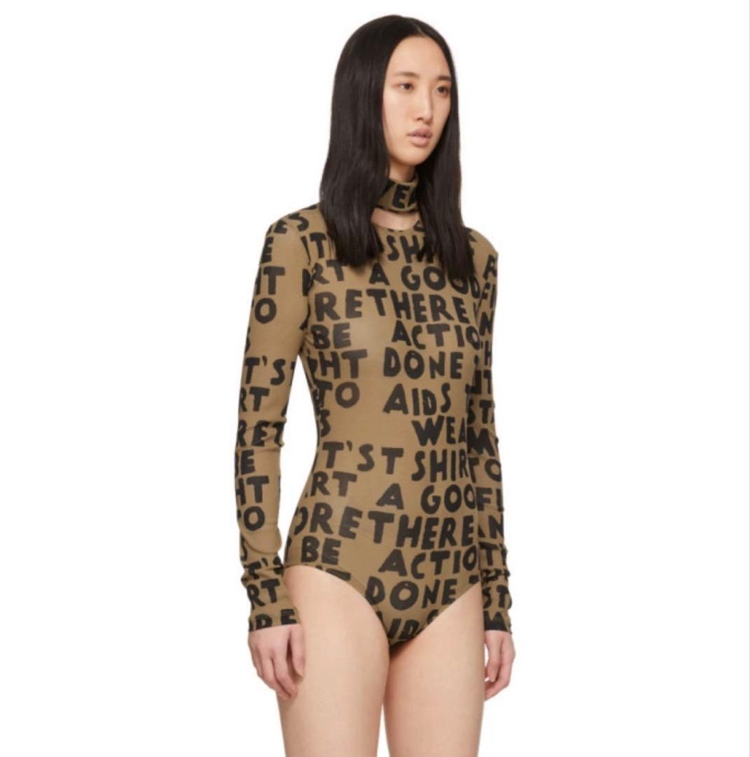 MM6 テキストプリント ボディースーツ