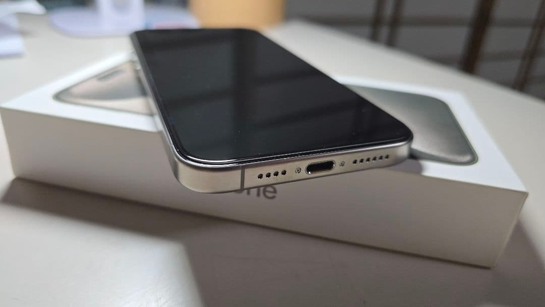 (超美品)!! iPhone 15 Pro Max 256GB SIMフリー